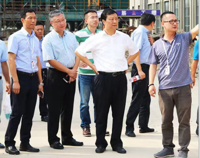 扬州市邗江区委书记张耀武第三次来草莓成人APP扬州生产中心调研